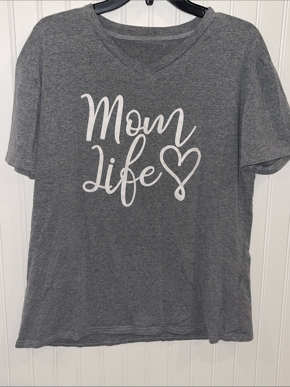 Mom Life V-Neck Short Sleeve Tee - Gray